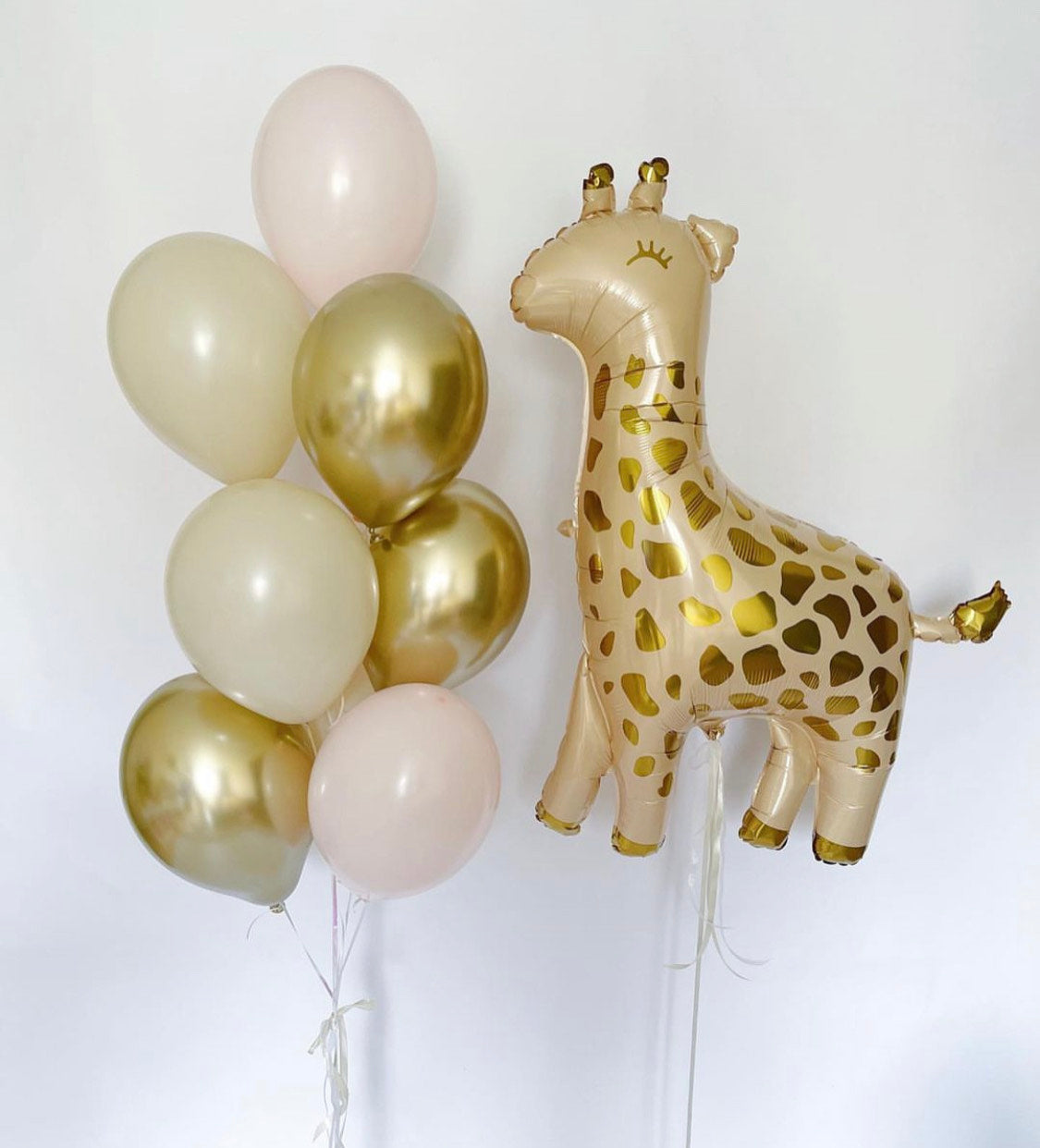 Hēlija balonu kompozīcija "Zelta žirafe"